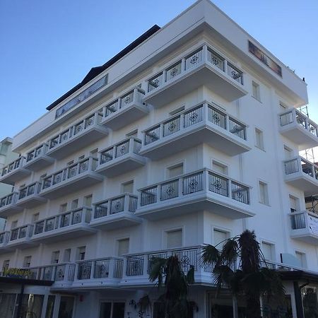 Hotel Residence Veliero Riccione Buitenkant foto