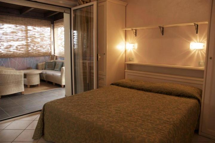 Hotel Residence Veliero Riccione Buitenkant foto