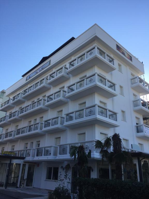 Hotel Residence Veliero Riccione Buitenkant foto